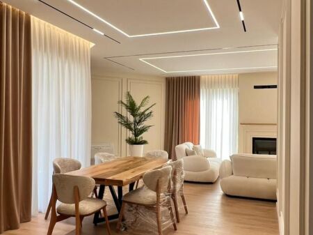 Vile 3 kateshe me qera tek Liqeni i Thate