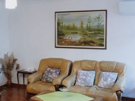 🏢 SHITET APARTAMENT 2+1 TEK ZOGU I ZI, PRANË RING CENTER