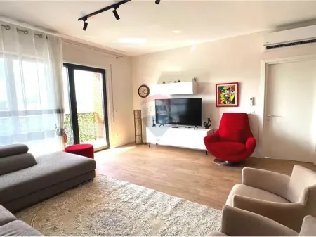 Apartament 2+1+2 me qera Myslym Shyri