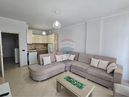 Appartamento in affitto 1+1 ad Astir