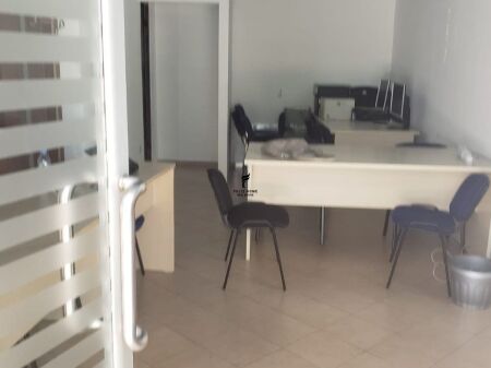 NEGOZIO IN AFFITTO 55 M2 CENTRO 70.000 LEKE FH-64171