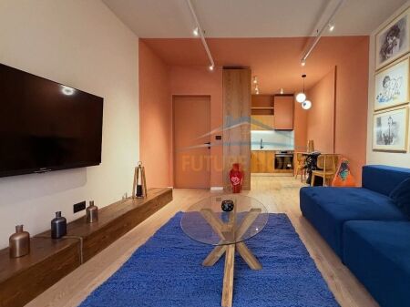 Qera,Apartament 1+1+post parkimi tek Ish Ekspozita