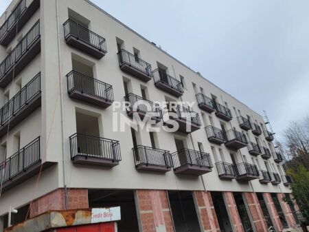 Shitet Apartament 2+1 Liqeni i thate