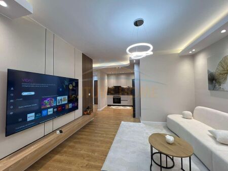 Shitet , Apartament 2+1+2 në Rrugën Teodor Keko, Tirane