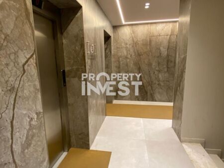 Ambient zyrash+post parkimi me qira tek Myslym Shyri