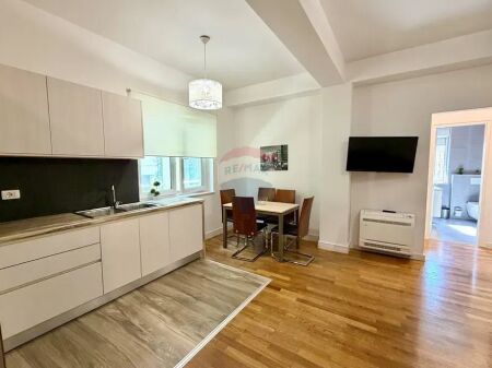 *Apartament 2+1 + Post Parkimi për Qira-Touch of the Sun*