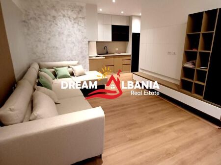 Shitet apartament 2+1 ne Qender te Tiranes prane Kafe Flora (ID 41211759)
