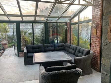 *VILE PER QERA NE SAUK*