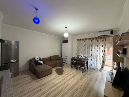 1+1,fillimi i rruges peti ,liqeni i thate,130.000 euro,me hipoteke