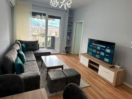 APARTAMENT ME QERA 2+1 5 MAJ 60.000 LEKE FH-64214