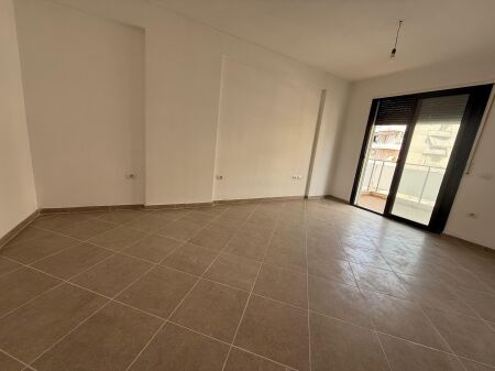 Apartament 1+1 për Shitje – Vlorë 💶 Çmimi: 150,000 €