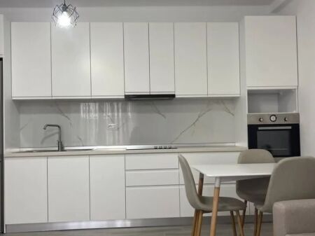 Qera | Apartament 3 + 1+2+Blk| Rruga 5 Maji | 550 €/muaj