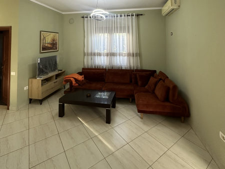 Apartament 1+1 me qera ne rrugen Jordan Misja