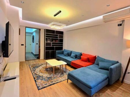 Apartment 2+1+2 for rent near the 21 Dhjetori intersection