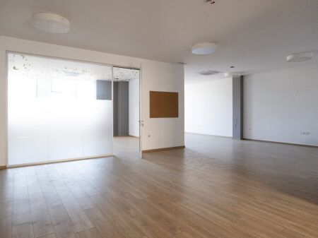 OFFICE FOR RENT ALI DEMI 380 M2