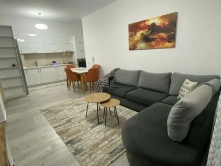 APARTAMENT ME QERA 2+1 PAZARI RI 75.000 LEKE FH-64286