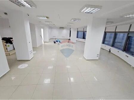 Zyrë - Për Qira - Selvia, Tiranë