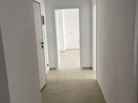 Shitet 2+1 NE KAMEZ QENDER 110.000€