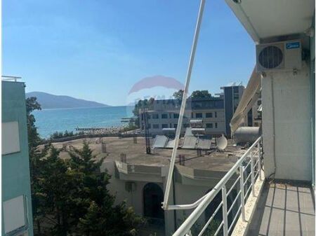 Apartament 1+ 1 me pamje nga deti