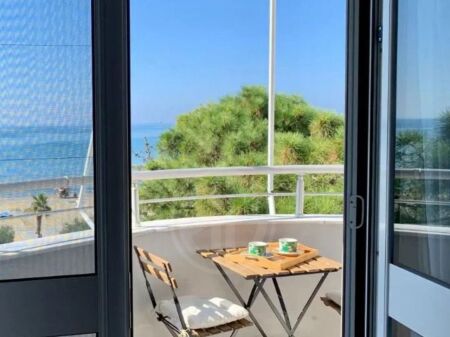 APARTAMENT 1+1 PËR SHITJE – VIJA E PARË NGA DETI  SHKEMBI I KAVAJES🌊