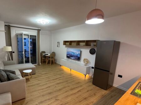 Apartament për qera