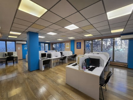 Office space for rent at the entrance of Dibra street!