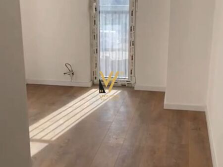 JEPET ZYRE 55 M2 ME QERA TE RRUGA E BURGUT 50.000 LEKE