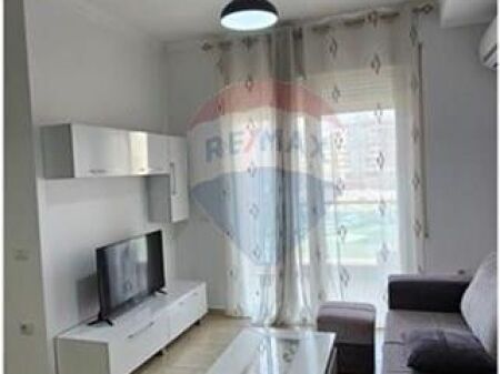 Apartament 1+1+Parkim me qera Fusha Aviacionit
