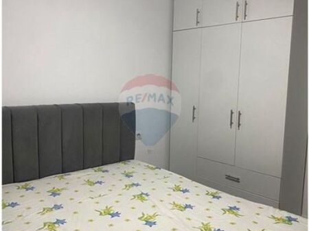 Jepet me qira apartament 1+1 te Univers City
