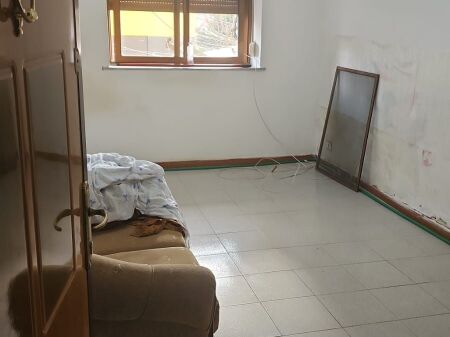 Shitet Garsoniere 27.4 m² – Rruga e Elbasanit, Kati 2