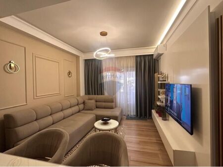 Apartament - Për Shitje - Rruga Jordan Misja, Tiranë