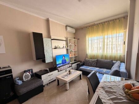 SHESIM APARTAMENT 1+1 NE VASIL SHANTO!