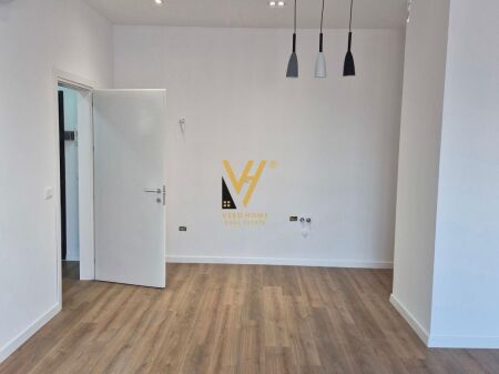 JEPET ZYRE 65 M2 ME QIRA TE ISH SHESHI SHQIPONJA 65.000 LEKE