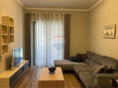Apartament 1+1 me qira ne Kompleksin Delijorgji