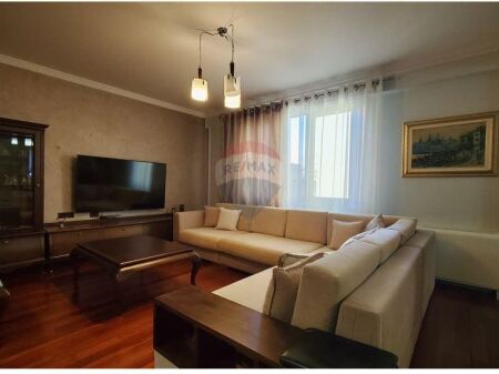 Appartamento 3+1+2 in affitto Blloku