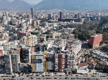 EKSKLUZIVE SHITET APARTAMENT 2+1+2 ME POST PARKIMI NË RRUGËN E KOSOVARËVE! 380,000 € Sip. Totale  92m2