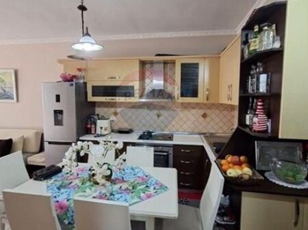 Appartamento 1+1 in vendita a Yzberisht ID: 530571005-81