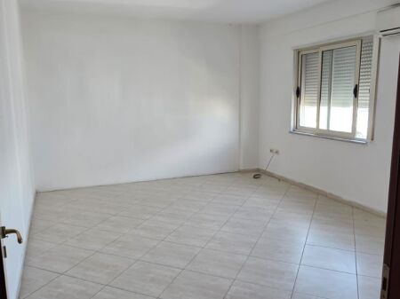 For rent at 5 maji at the end 3+2 unfurnished 35000 lek