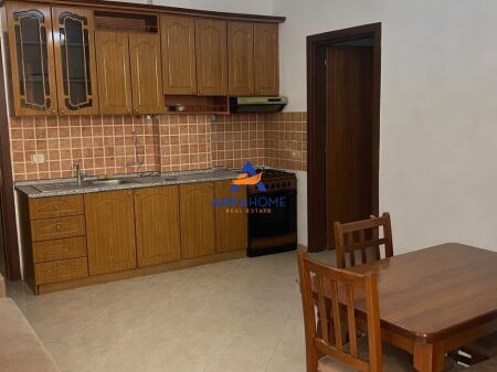 VENDESI APPARTAMENTO 1+1+BALCONE "GOLEM, DURRES" 90.000 EURO