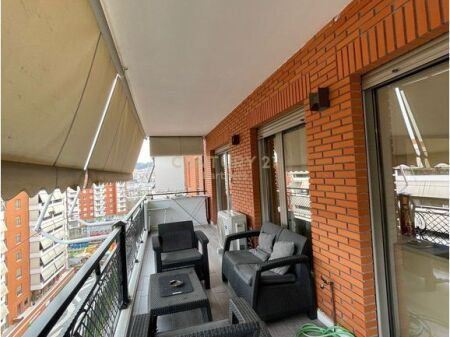 Appartamento 2+1+2 con posto auto in affitto nel complesso Delijorgji