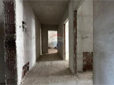 APPARTAMENTO 2+1+2 IN VENDITA A PASKUQAN