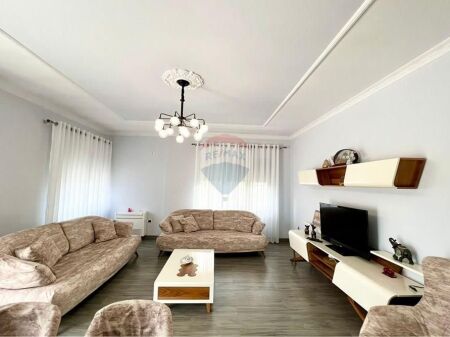 Apartament 3+1+2 me qera Kopshti Zoologjike