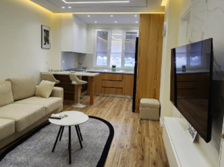 🏡 APARTAMENT 1+1 ME QIRA – PRANË UNIVERSITETIT MESDHETAR  