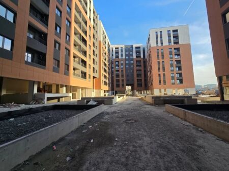 Apartment 2+1 for sale in the final phase in the "Urban Gate" complex in Astir