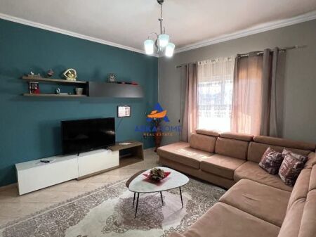 JEPET APARTAMENT ME QERA 2+1+BALLKON "RRUGA HALIL KURETANI, MISTO MAME,YZBERISHT" 400 EURO 