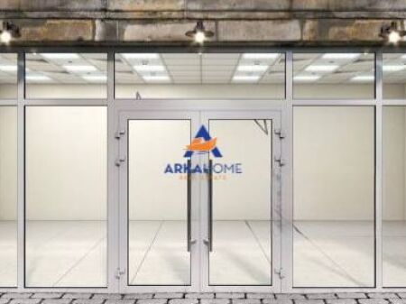 JEPET DYQAN ME QERA 100M2 " BULEVARDI ZOGU I PARE " 4600 EURO