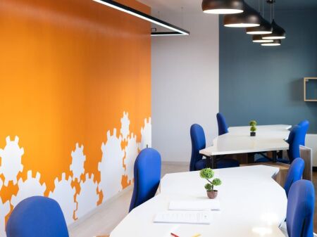 Ufficio in affitto 550 m2 a Bllok