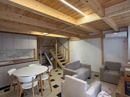 Jepet me Qira Duplex 1+1 – Selvia !