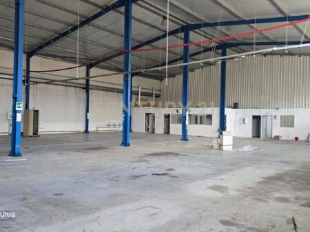 Magazinë me Qira në Autostradën Durrës-Tiranë 770m2