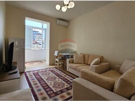 Apartament - Për Qira - Shallvaret, Tiranë